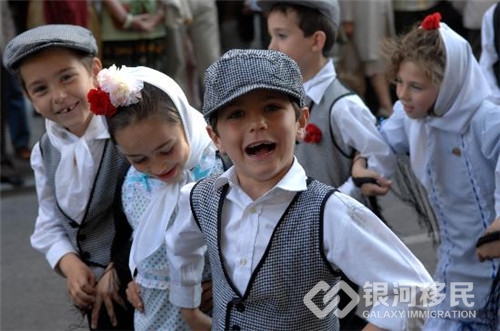 五月:西班牙节日的盛宴