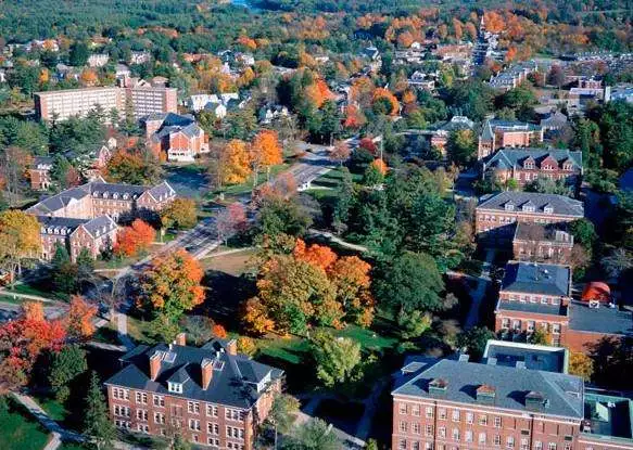 考完高考,这些国外的大学可以直接凭高考成绩