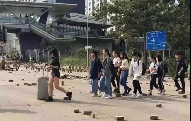 香港问题呼吁！撤港回内地，银河集团免费援助，24小时在线