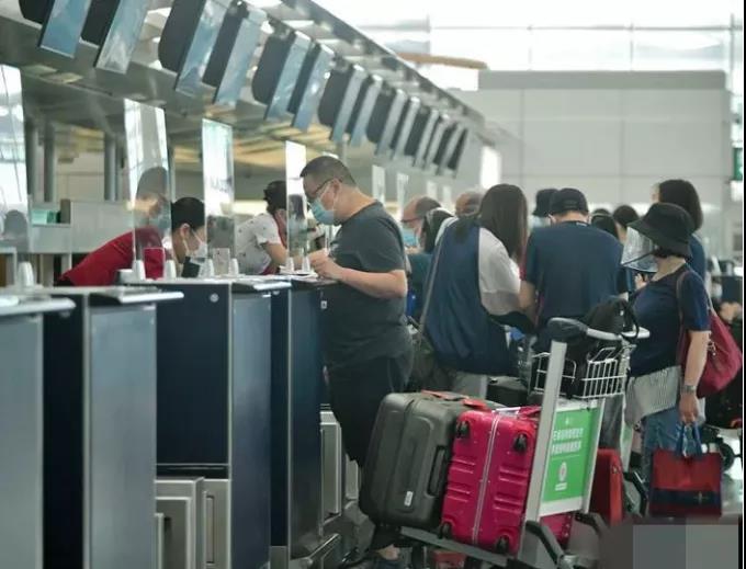 香港机场恢复内地转机服务，可以在香港转机啦！