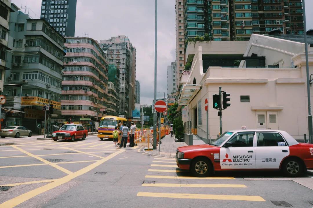 非永居身份的港漂在香港是如何买房的？