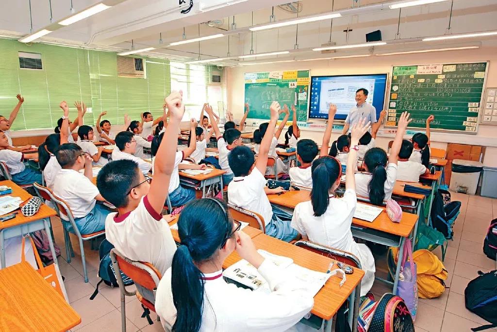 内地计划开放香港教师到广东任教，60%香港教师愿赴内地