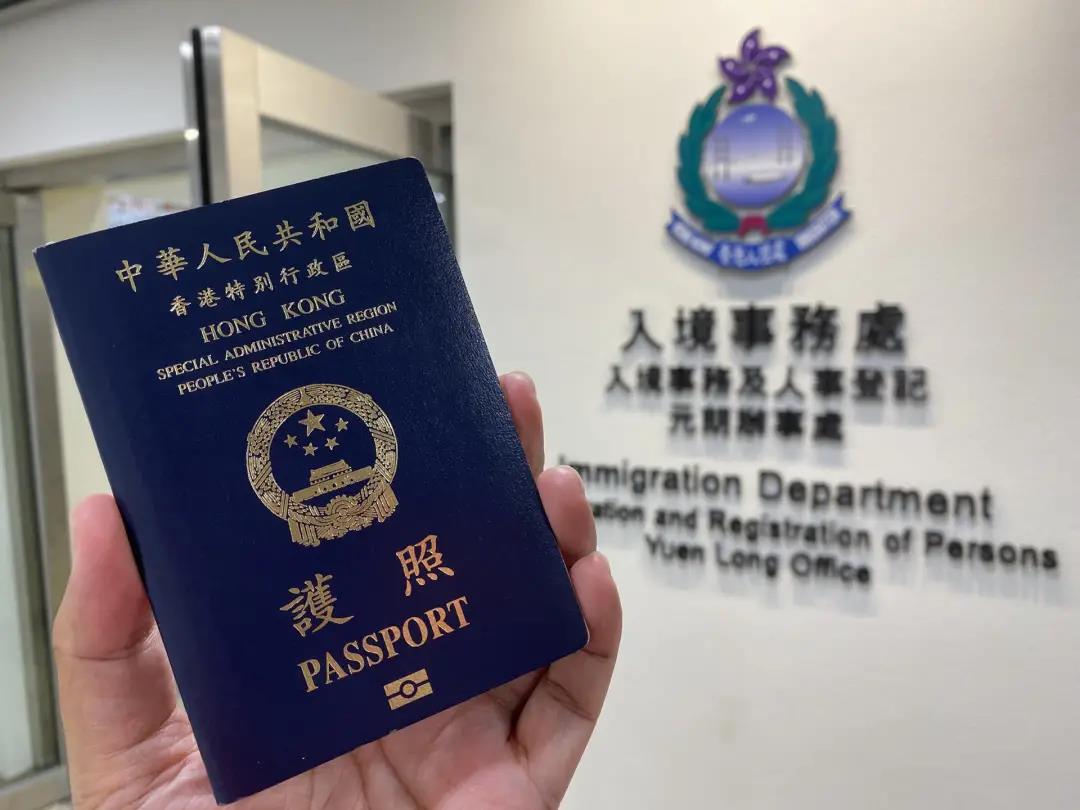 拿到香港身份后一直在内地，也能拿永居么？