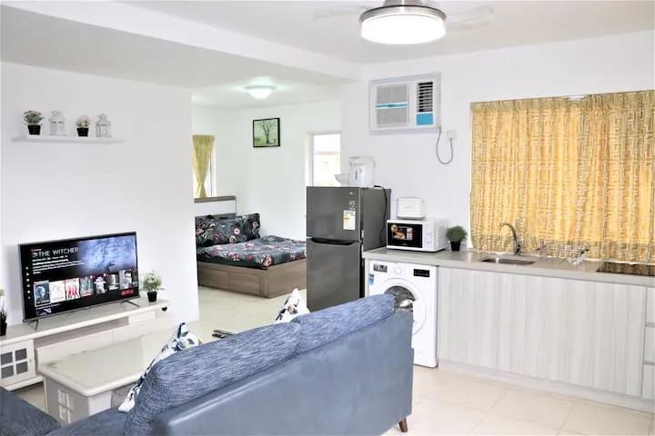 拿到香港身份后，你选择留在内地还是前往香港？