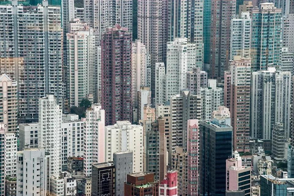 女白领30岁留学香港，还原真实的港漂生活