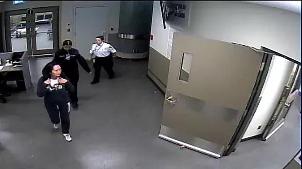 孟晚舟回到华为！拘留三年，竟是因为香港的一场“鸿门宴”？