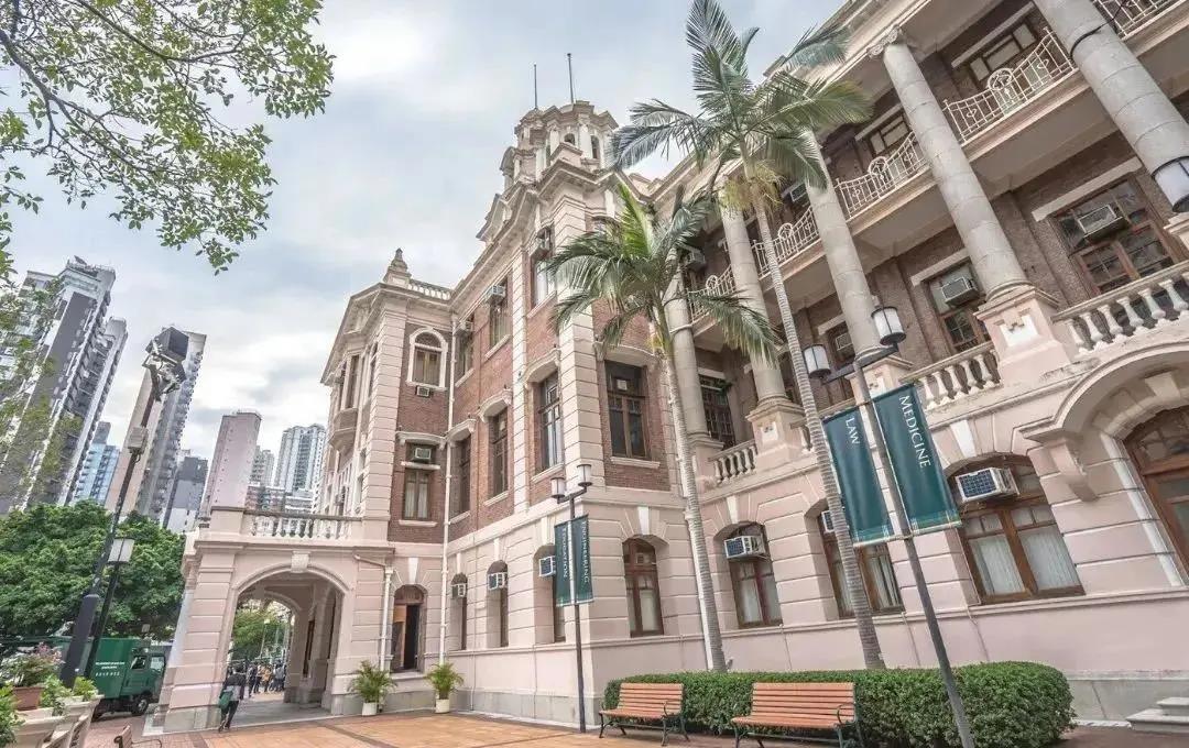 中美会晤，美国低头结束贸易战，香港竟是最后绝招！