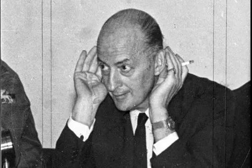 1949年就能收回的香港，为什么拖到了1997年？