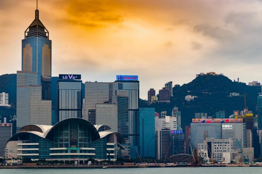 几分钟回顾香港2021，当你想起香港，你想到的是什么？