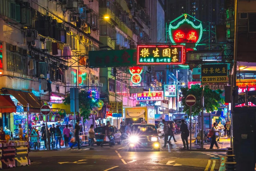 熬了7年拿到香港永居后，我的生活有什么不同？