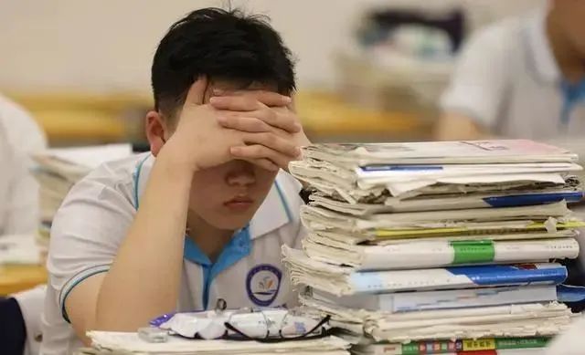 DSE考试VS华侨生联考，谁才是名校直通车？该怎么规划？