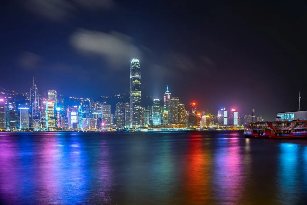 中资企业占领中环，变迁的城市天际线，隐藏了香港的城市发展史