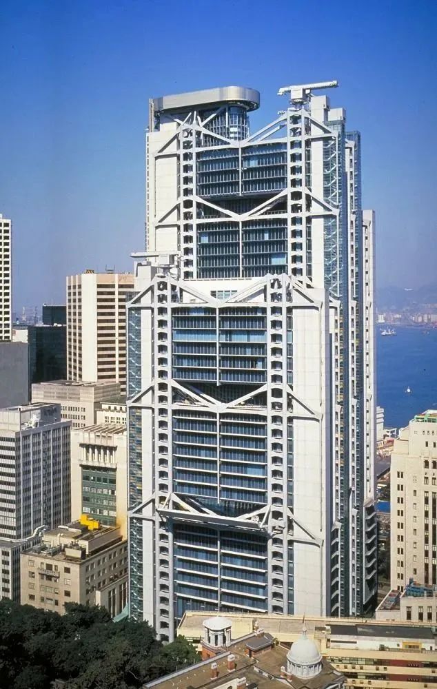 中资企业占领中环，变迁的城市天际线，隐藏了香港的城市发展史