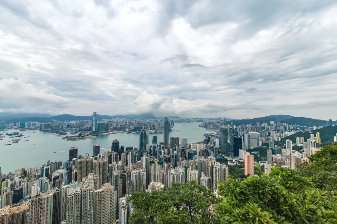 中资企业占领中环，变迁的城市天际线，隐藏了香港的城市发展史