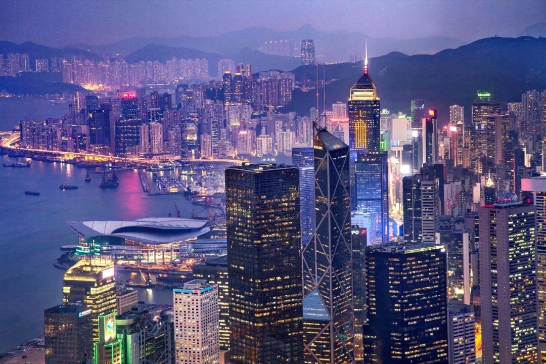 全家拿香港永居只需要几万块钱，真的靠谱吗？