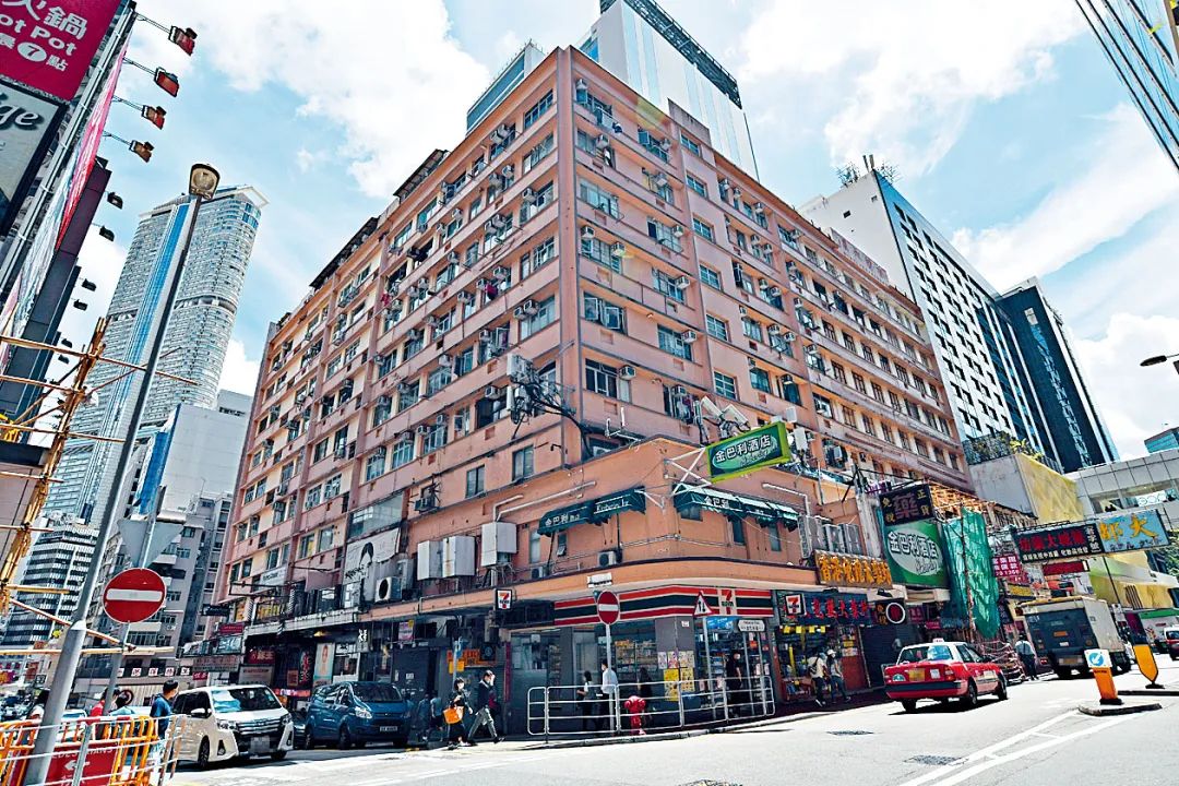 别说香港买房贵了，北上广深买房比香港都难！