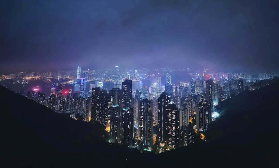 “50年不变”的香港还剩25年，之后会变成什么样？