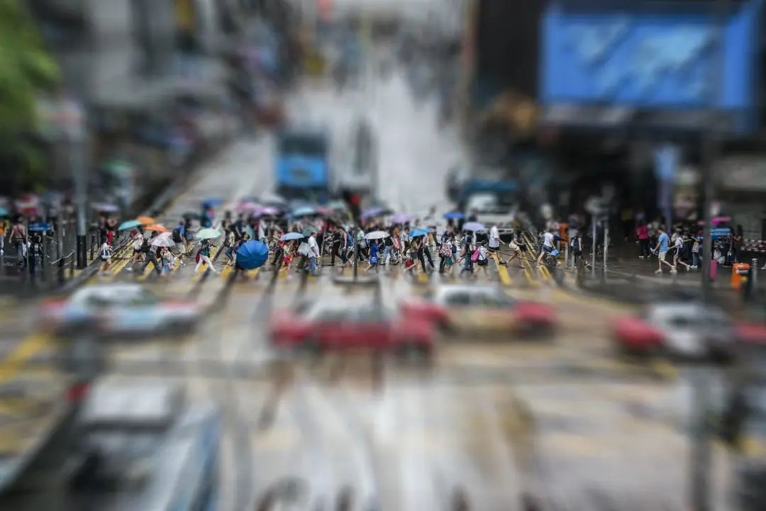 香港优才计划需要什么条件？申请香港优才计划的利弊有那些？