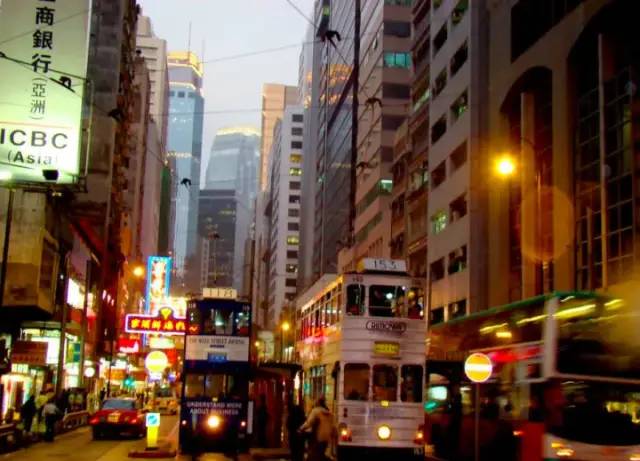 香港政策信息 | 2023年香港人才引进政策进一步优化了，您符合香港优才计划条件吗？