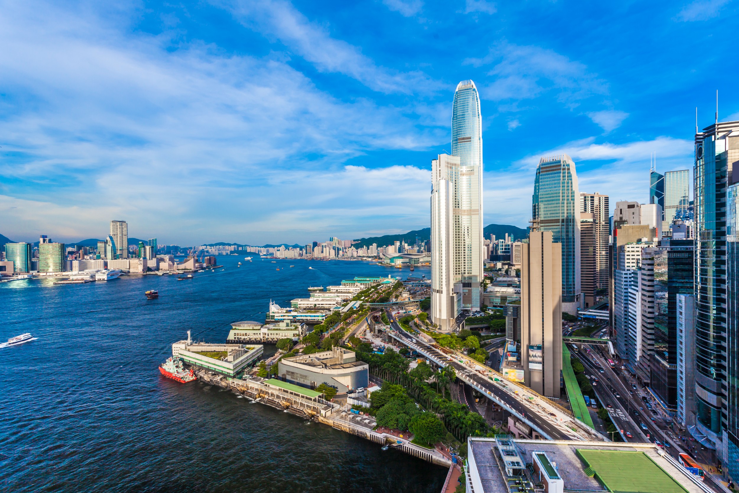 3000万的资本投资者入境计划和250万的香港高才计划，哪个更香？