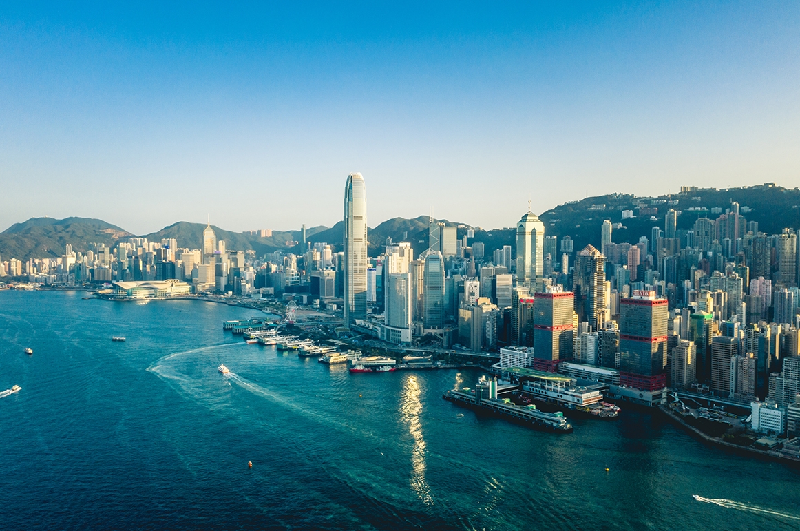 香港入户2025最新政策更新！普通人申请香港身份的6种方式及条件！