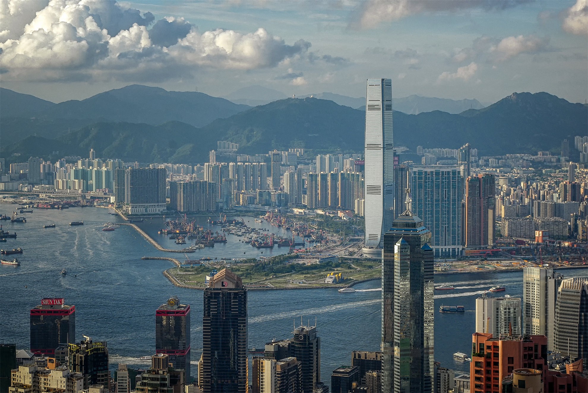一文说透香港高才通计划申请，2025新政策+申请条件+高才续签+香港永居！