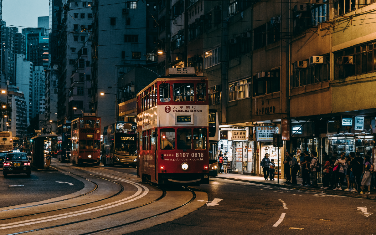 香港高才通计划A类申请条件是什么？详细解读高才A类人才要求+6种收入类别+续签政策！