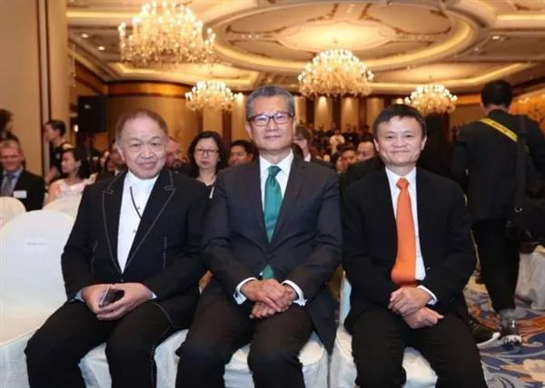 马爸爸亲赴香港,见证全球首个区块链跨境汇款,3秒极速到账!